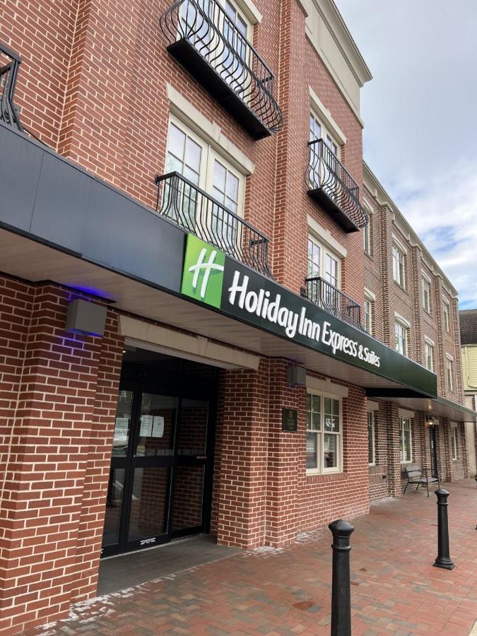 Holiday Inn Express & Suites - Dahlonega - University Area By Ihg Екстериор снимка